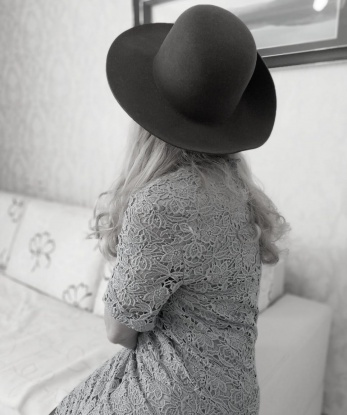 🌸 Раскрою перед тобой все тайны удовольствия и страсти. Мои услуги позволят тебе погрузиться в мир наслаждения и релаксации. 🌟 Отправляйся со мной в увлекательное приключение, где все ограничения и стеснения исчезнут – я создам для тебя атмосферу полного блаженства. 💋 Если ты хочешь узнать больше обо мне, посмотри мои фото и отзывы. Я воплощу все твои мечты в реальность. Доверься мне и позволь себе испытать настоящую страсть. 😉 Обращайся к профессионалу - к индивидуалке с опытом. 😉 10648, 52 года